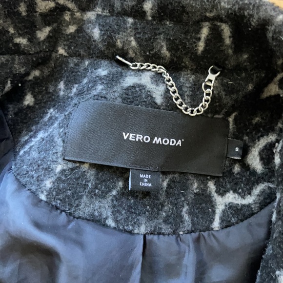 Leopard print coat - Picture 2 of 2